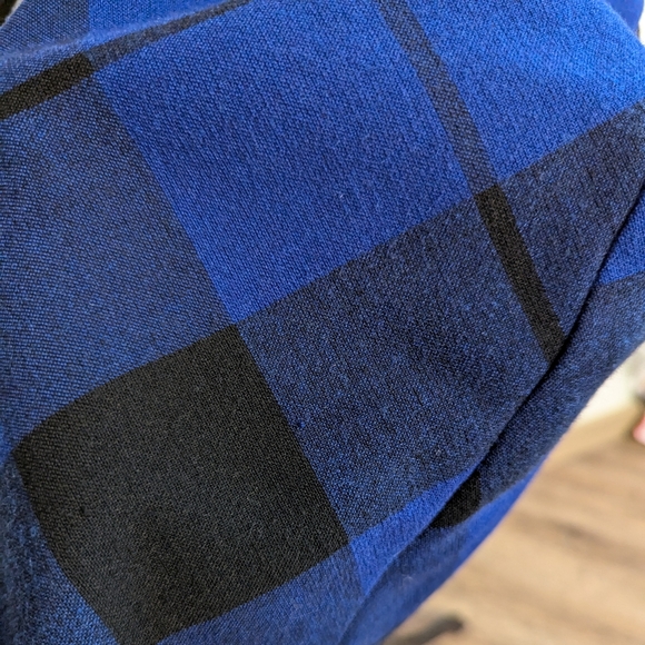 Le Château| Black and Blue Checkered Pencil Skirt - Picture 3 of 6